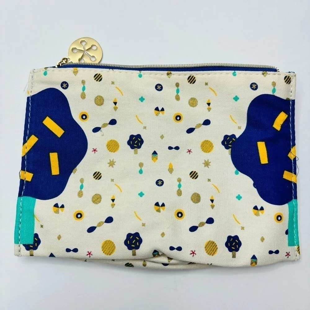 L’OCCITANE Cream Multicolor Small Makeup Pouch - Picture 5 of 5